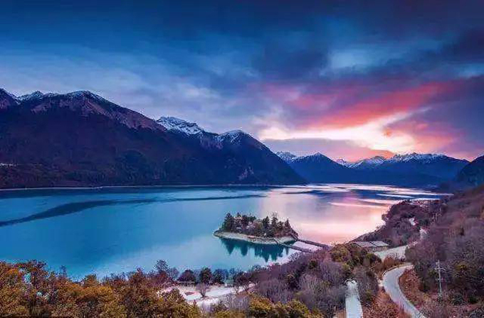 西藏自治區(qū)全域旅游產(chǎn)品專項(xiàng)規(guī)劃 01.jpg